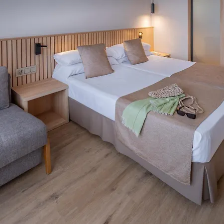 Ght Oasis Tossa & 4*