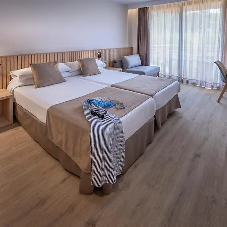 Hotel Ght Oasis Tossa & 4*